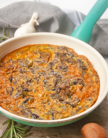 Mushroom Frittata | brightrootskitchen.com